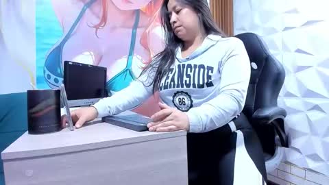 monickhot303av online show from 03-10-26, 05:45