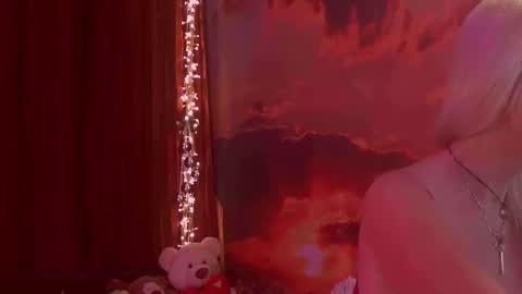 Snapshot of monicutex chatting on 12-01-25, 02:16 Monika online show from 12-01-25, 02:16