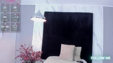 MONIK FOX online show from 10-19-25, 07:47