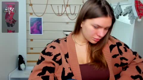 Snapshot of monika_youu chatting on 12-13-24, 08:20 Monika online show from 12-13-24, 08:20