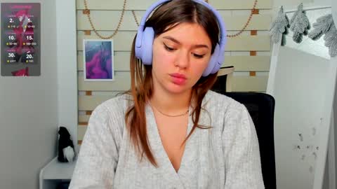 Snapshot of monika_youu chatting on 12-22-24, 10:17 Monika online show from 12-22-24, 10:17