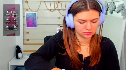 Snapshot of monika_youu chatting on 12-29-24, 01:49 Monika online show from 12-29-24, 01:49