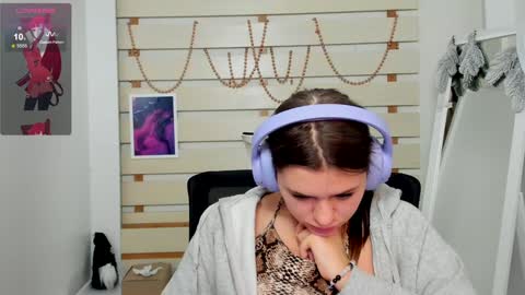 Snapshot of monika_youu chatting on 01-12-25, 06:05 Monika online show from 01-12-25, 06:05