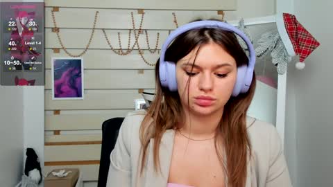 Snapshot of monika_youu chatting on 01-17-25, 05:08 Monika online show from 01-17-25, 05:08