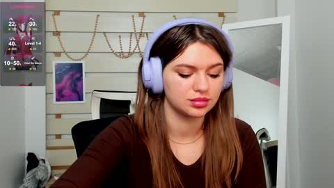 Snapshot of monika_youu chatting on 01-18-25, 11:32 Monika online show from 01-18-25, 11:32