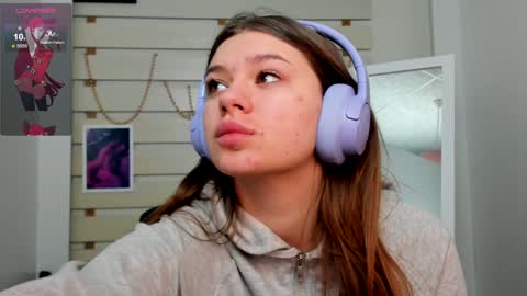 Snapshot of monika_youu chatting on 01-19-25, 07:46 Monika online show from 01-19-25, 07:46