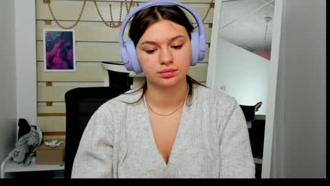 Snapshot of monika_youu chatting on 01-21-25, 02:15 Monika online show from 01-21-25, 02:15