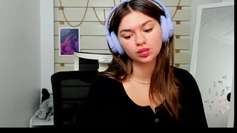 Snapshot of monika_youu chatting on 01-23-25, 10:01 Monika online show from 01-23-25, 10:01