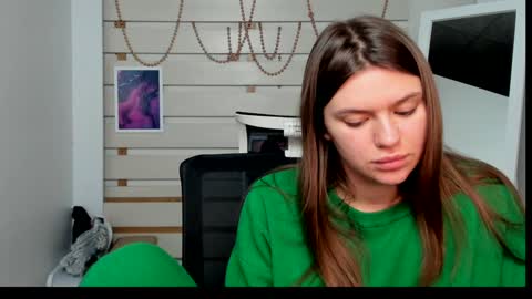 Snapshot of monika_youu chatting on 01-29-25, 01:48 Monika online show from 01-29-25, 01:48