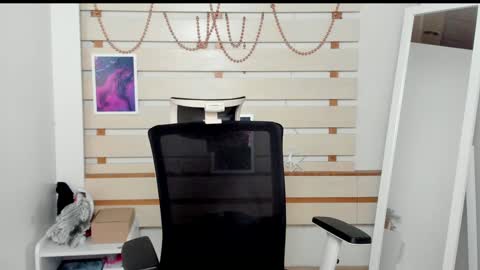 Snapshot of monika_youu chatting on 01-29-25, 11:25 Monika online show from 01-29-25, 11:25