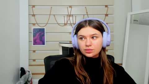 Snapshot of monika_youu chatting on 02-08-25, 01:44 Monika online show from 02-08-25, 01:44