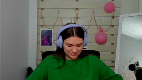 Snapshot of monika_youu chatting on 02-20-25, 04:46 Monika online show from 02-20-25, 04:46