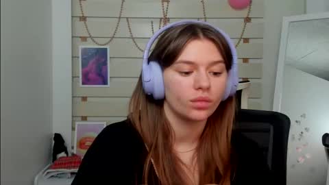 Snapshot of monika_youu chatting on 02-23-25, 01:32 Monika online show from 02-23-25, 01:32