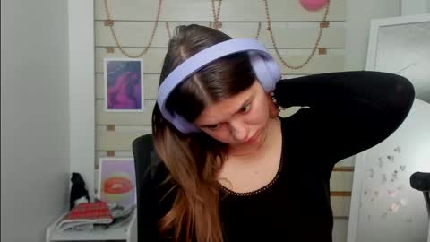 Snapshot of monika_youu chatting on 02-23-25, 04:35 Monika online show from 02-23-25, 04:35