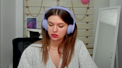 Snapshot of monika_youu chatting on 02-24-25, 05:20 Monika online show from 02-24-25, 05:20