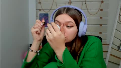 Snapshot of monika_youu chatting on 02-27-25, 07:44 Monika online show from 02-27-25, 07:44