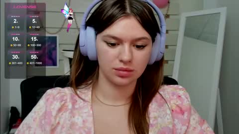 Snapshot of monika_youu chatting on 03-08-25, 11:27 Monika online show from 03-08-25, 11:27