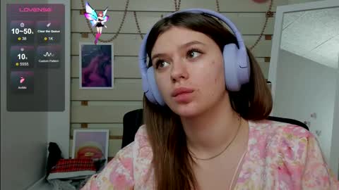 Snapshot of monika_youu chatting on 03-08-25, 05:43 Monika online show from 03-08-25, 05:43