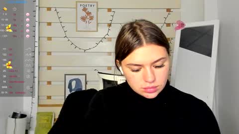 Snapshot of monika_youu chatting on 10-20-25, 01:00 Monika online show from 10-20-25, 01:00