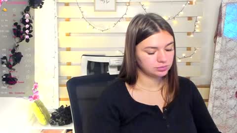 Snapshot of monika_youu chatting on 11-05-25, 01:55 Monika online show from 11-05-25, 01:55