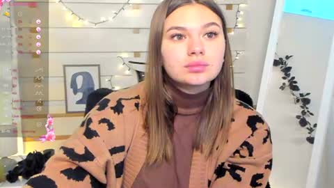 Snapshot of monika_youu chatting on 11-23-25, 01:22 Monika online show from 11-23-25, 01:22