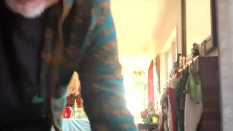 Monkee Dance online show from 12-31-24, 07:07