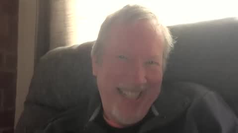 Monkee Dance online show from 12-15-25, 06:23