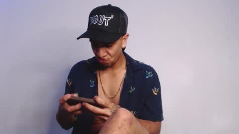 Snapshot of monkey_uchiha77 chatting on 01-09-26, 12:41 simon dice online show from 01-09-26, 12:41