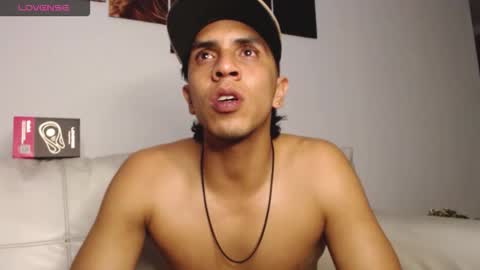 Snapshot of monkey_uchiha77 chatting on 02-20-26, 02:52 simon dice online show from 02-20-26, 02:52