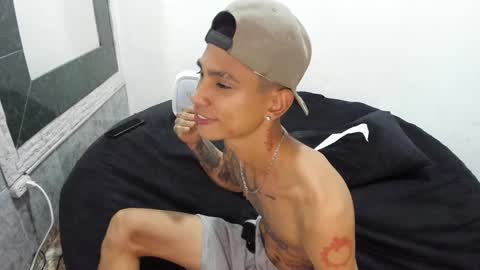 monkeyd_66 online show from 02-01-25, 10:26