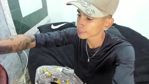 monkeyd_66 online show from 02-02-25, 09:30