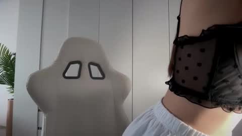 Snapshot of monnymoonn chatting on 03-09-26, 07:34 Mary online show from 03-09-26, 07:34