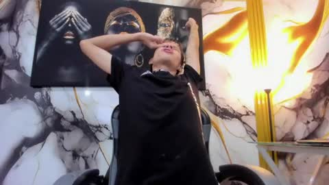 Snapshot of mono_blonde chatting on 07-15-26, 12:32 mono_blonde online show from 07-15-26, 12:32