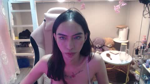 ELYSE A SIMPLE GIRL online show from 11-29-25, 12:41