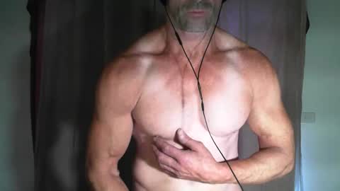 monsterdildos online show from 11-22-25, 08:35