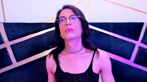 Snapshot of monsterhole91 chatting on 12-14-24, 05:14 Linda Darling online show from 12-14-24, 05:14