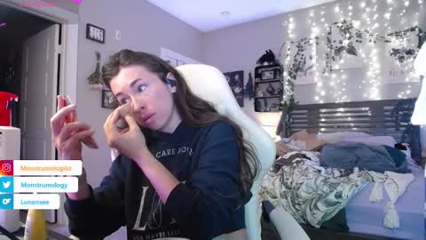 Lydia Mooney online show from 01-04-25, 12:05