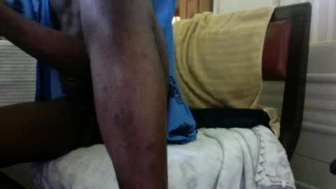 Snapshot of montydxxx2 chatting on 05-21-26, 06:15 montydxxx2 online show from 05-21-26, 06:15