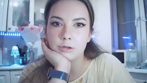 moodiemira online show from 10-06-25, 03:09