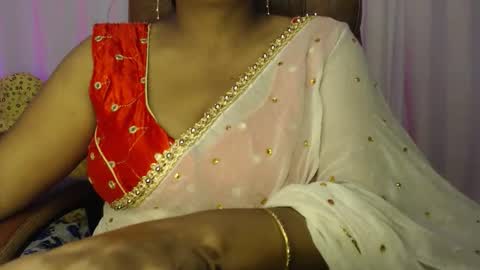 Maya online show from 11-16-25, 06:52