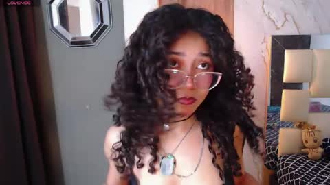 Snapshot of moon_and_fire_ chatting on 05-28-26, 02:42 moon_and_fire_ online show from 05-28-26, 02:42