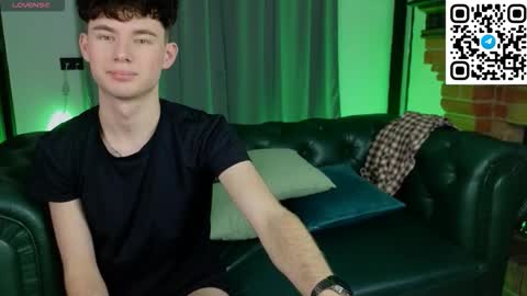 moon_gloww online show from 02-25-26, 09:02