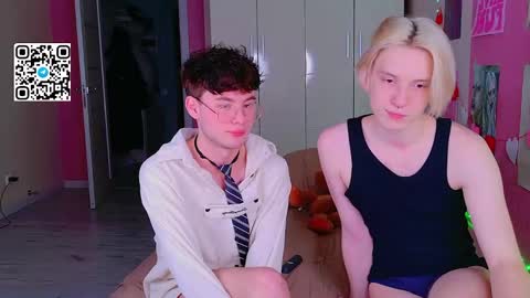 moon_gloww online show from 03-21-26, 03:04