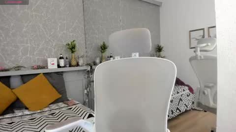 Sarah online show from 04-17-26, 12:57