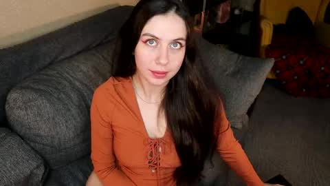 Snapshot of moon_sonata chatting on 05-31-26, 09:27 Kate Moon online show from 05-31-26, 09:27