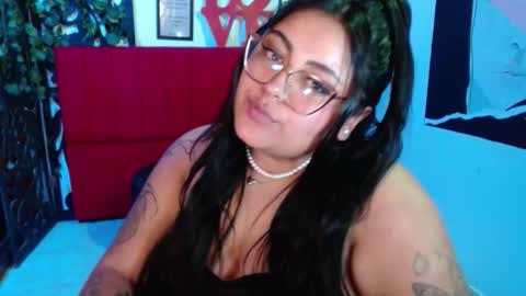 moon_sunflowers online show from 11-15-25, 01:25