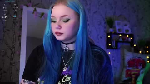 Emilia online show from 02-20-25, 10:37