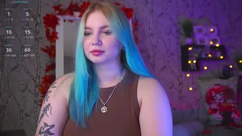 Emilia online show from 09-19-25, 08:49