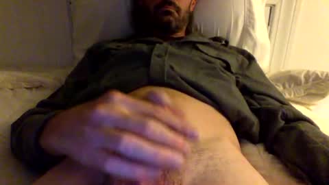 Snapshot of moonbeam164 chatting on 11-06-25, 05:19 moonbeam164 online show from 11-06-25, 05:19