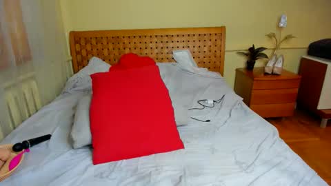 Lena online show from 11-09-25, 07:39